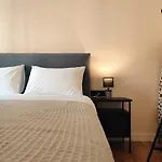 Magnolia Urban Apartment, Corfu Town アパート *